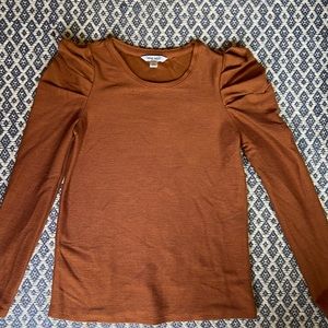 Nine West. Long sleeve shoulder detail top.